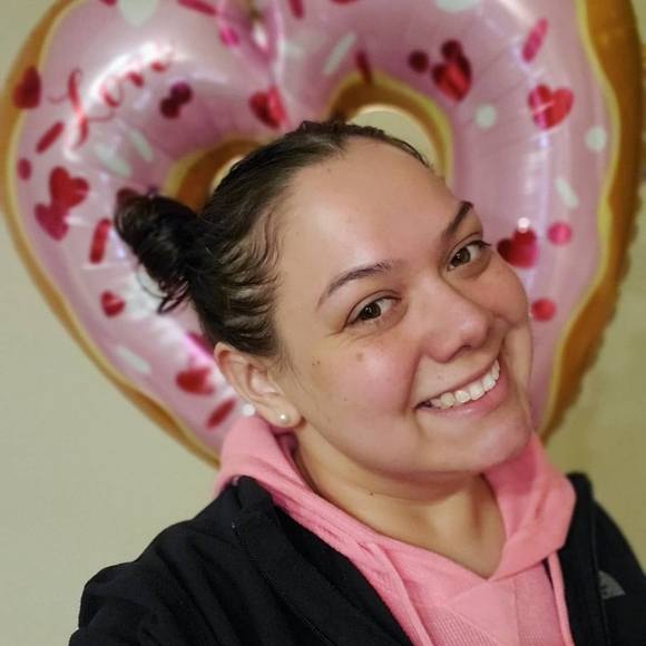 Meet Your Posher! - Picture 5 of 5